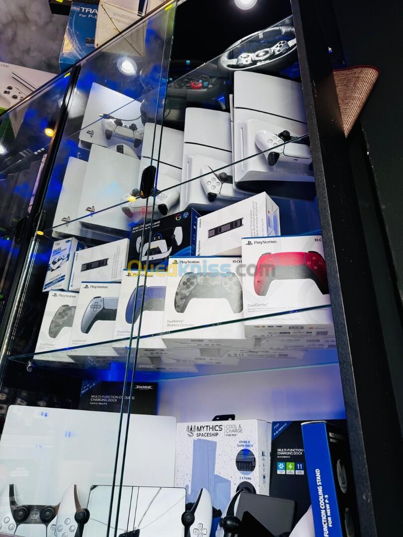 Consoles et accessoires de jeux vidéos 