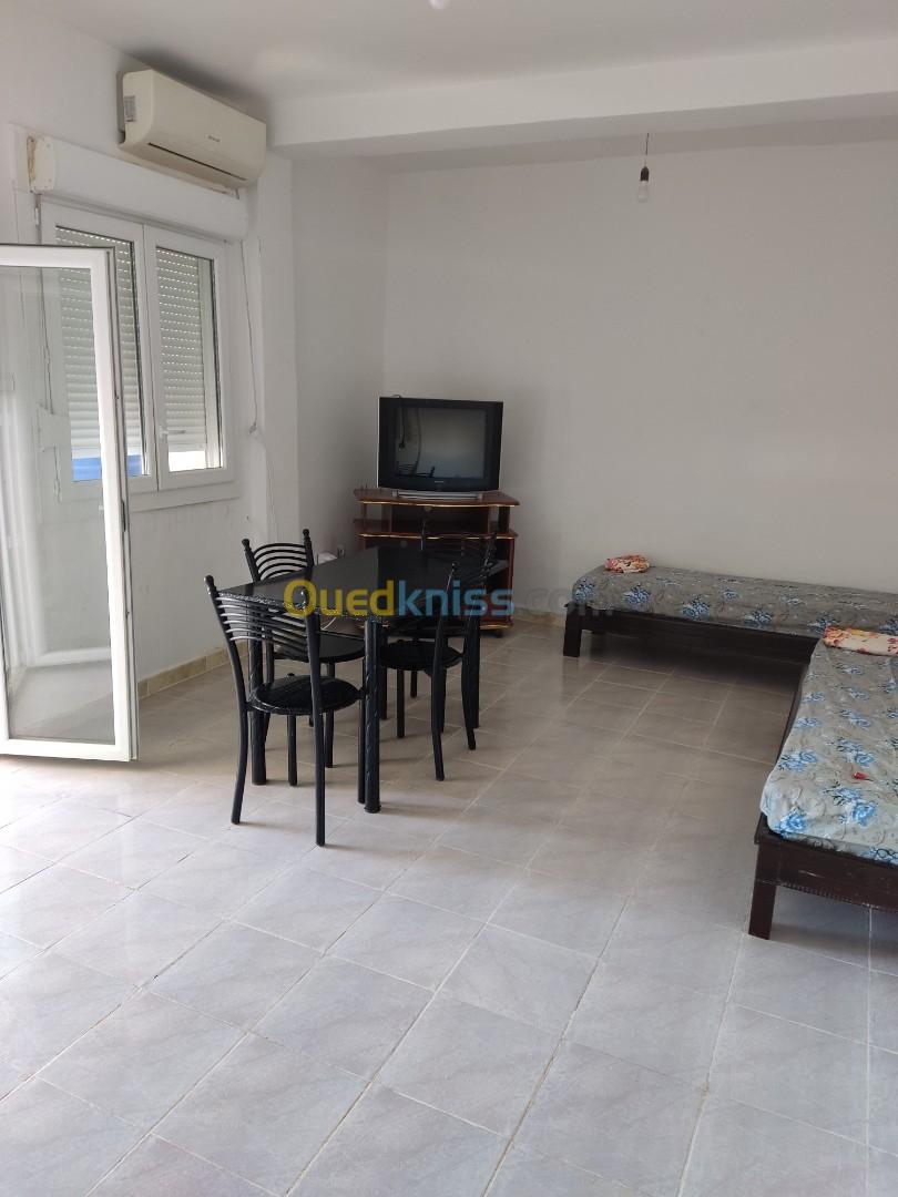 Location vacances Appartement F3 Skikda Filfla