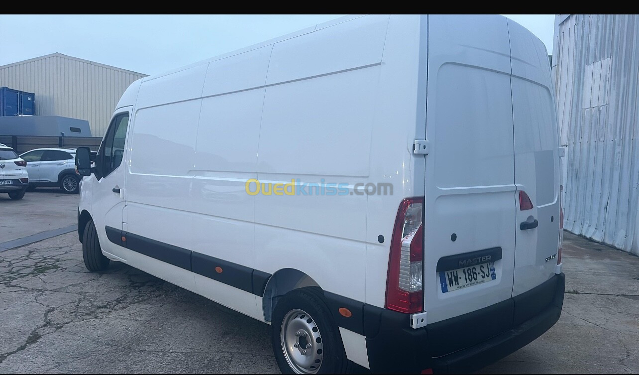 Renault Master 2024 