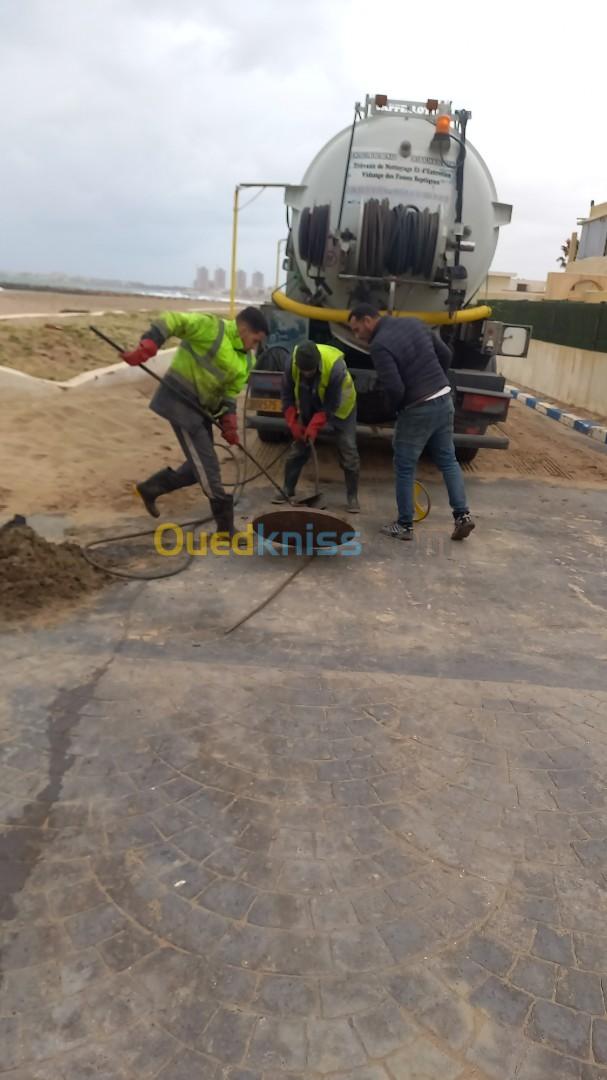 Camion vidange débouchage nettoyage 