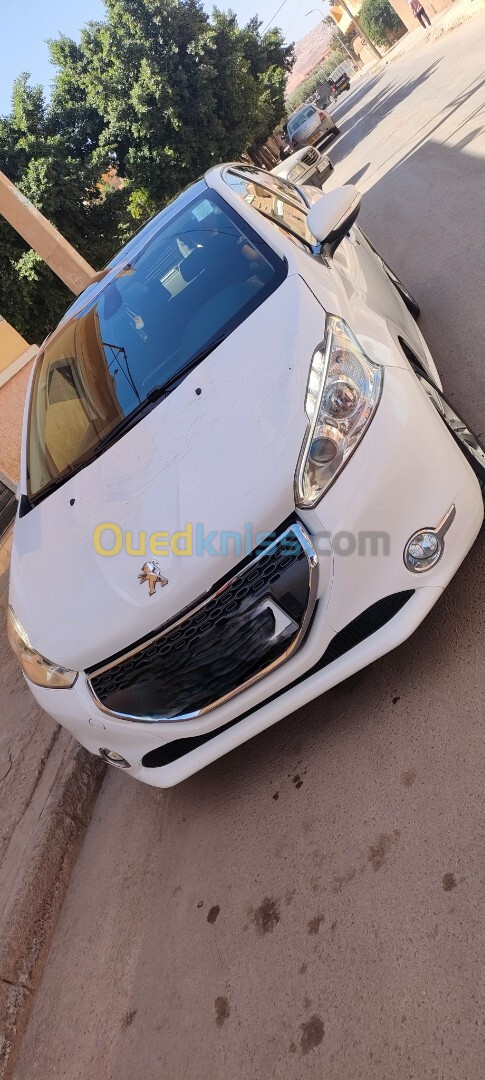 Peugeot 208 2013 Allure