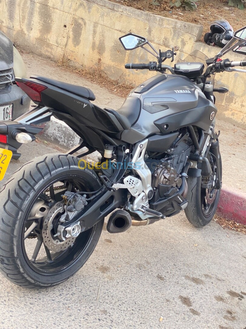 yamaha mt 07 2018