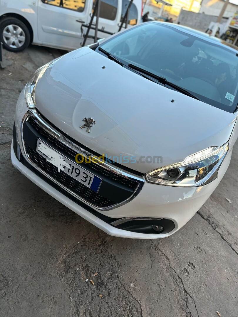 Peugeot 208 2019 Allure