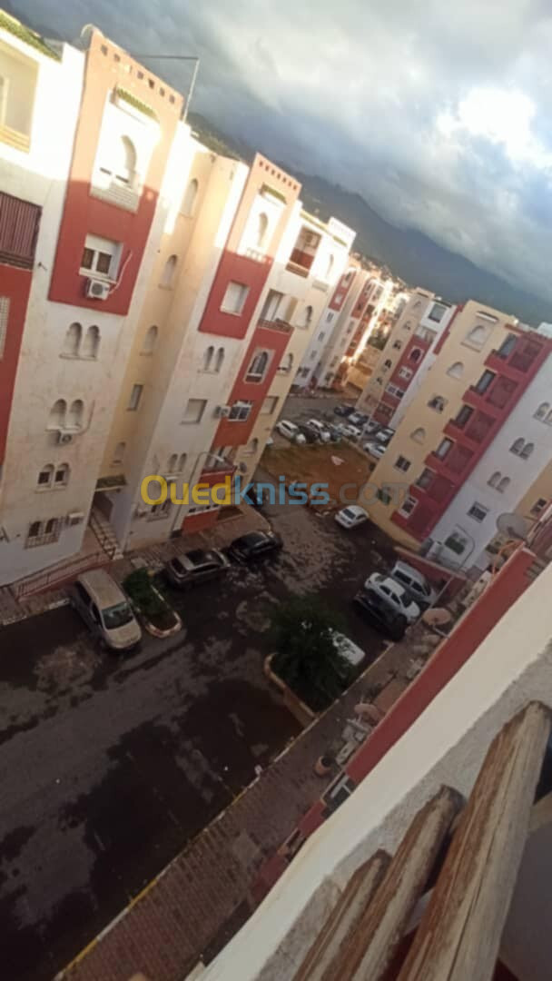 Location Appartement F4 Blida Blida