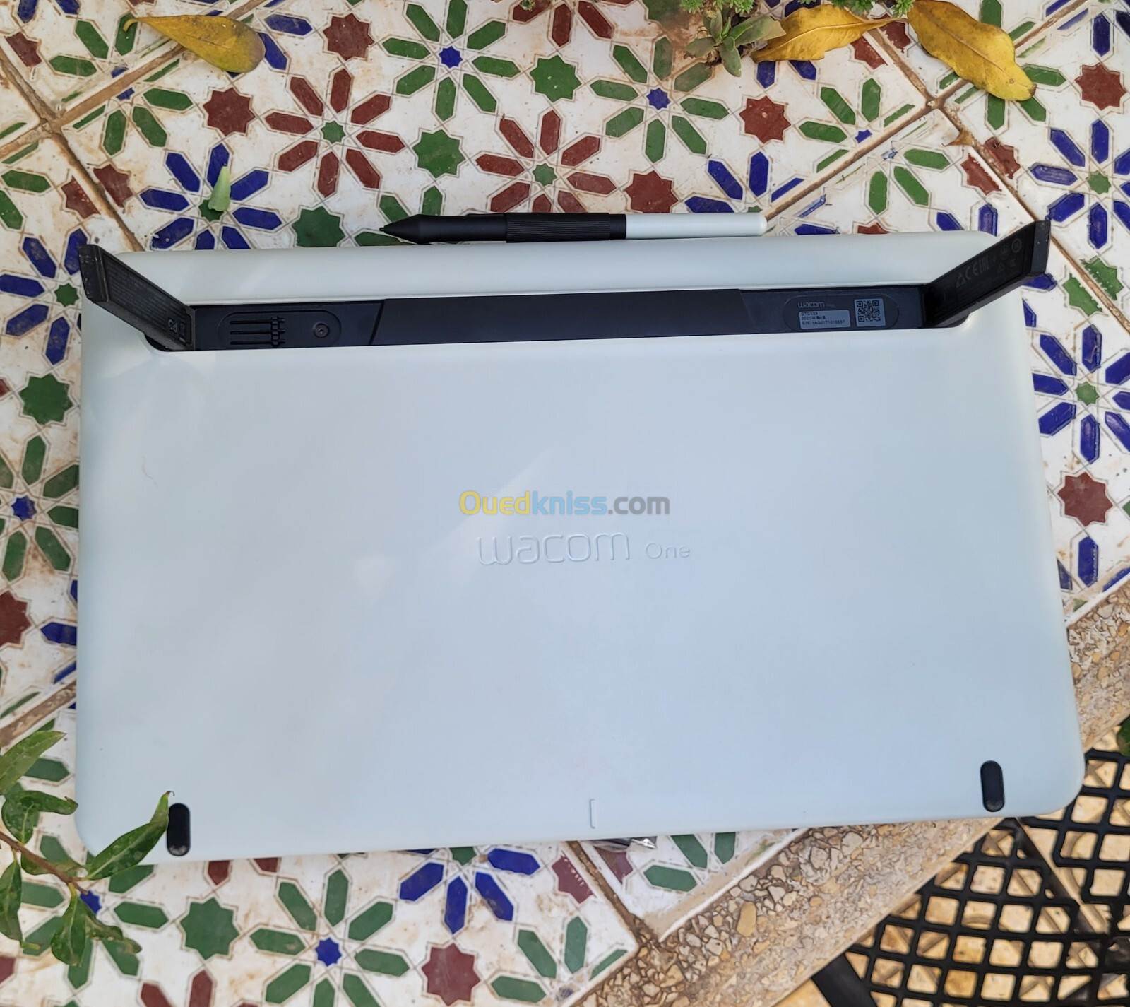 Tablette graphique WACOM one PROFESSIONELE dtc133 FHD 13,3Pouce 