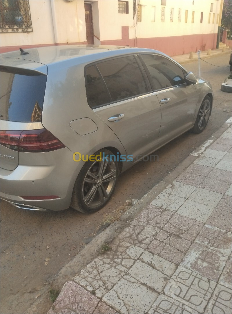 Volkswagen Golf 7 2018 Carat