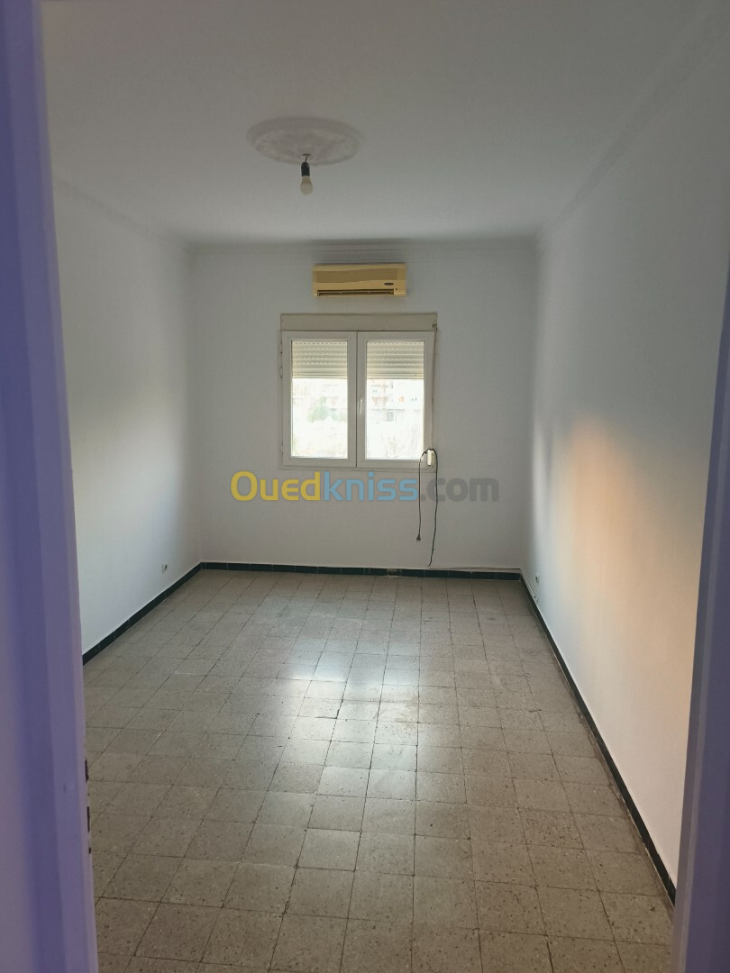 Location Appartement F3 Alger Sidi moussa