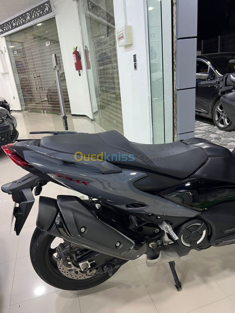 Yamaha T max 560 2022