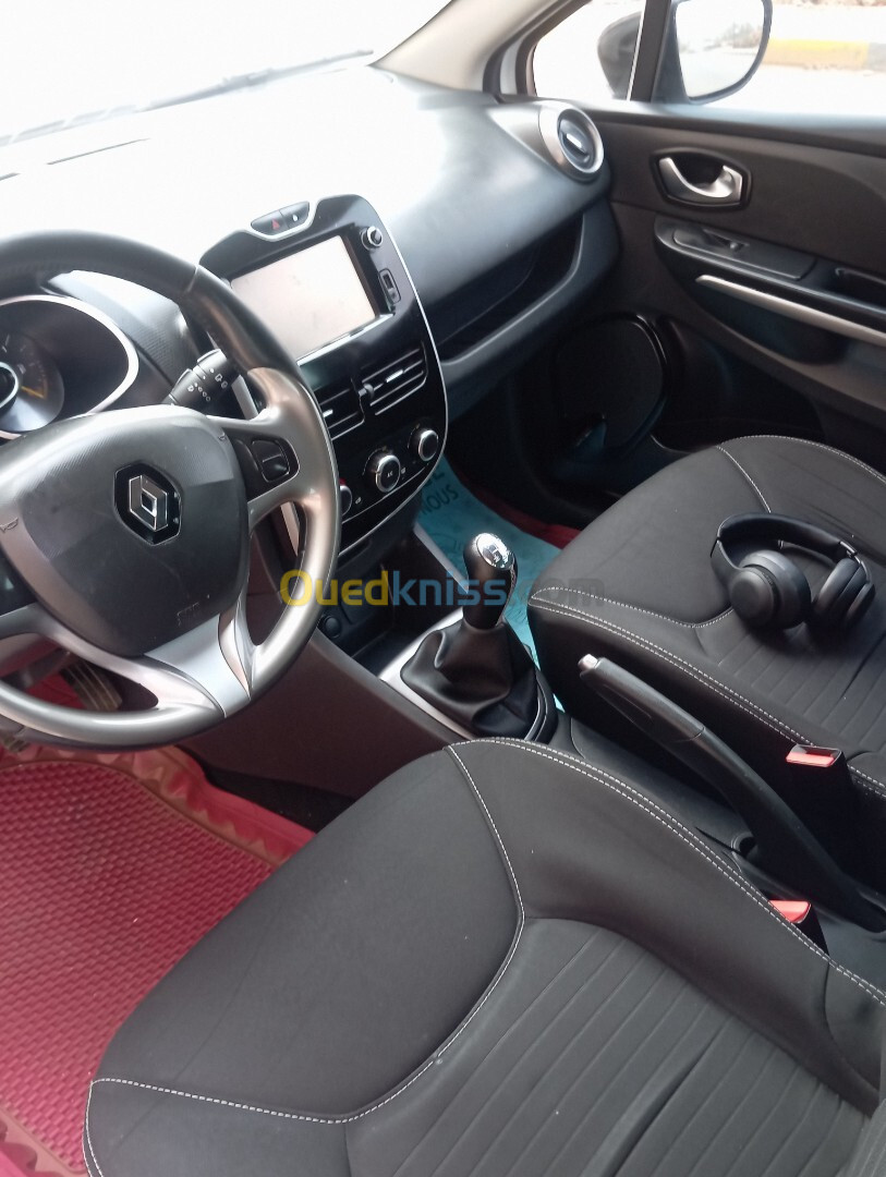 Renault Clio 4 2015 Limited 2