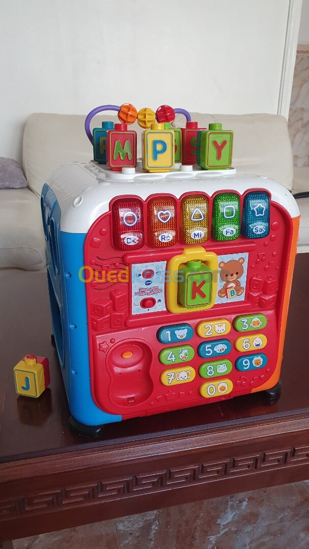 Maxi cube multi-activités. Vtech