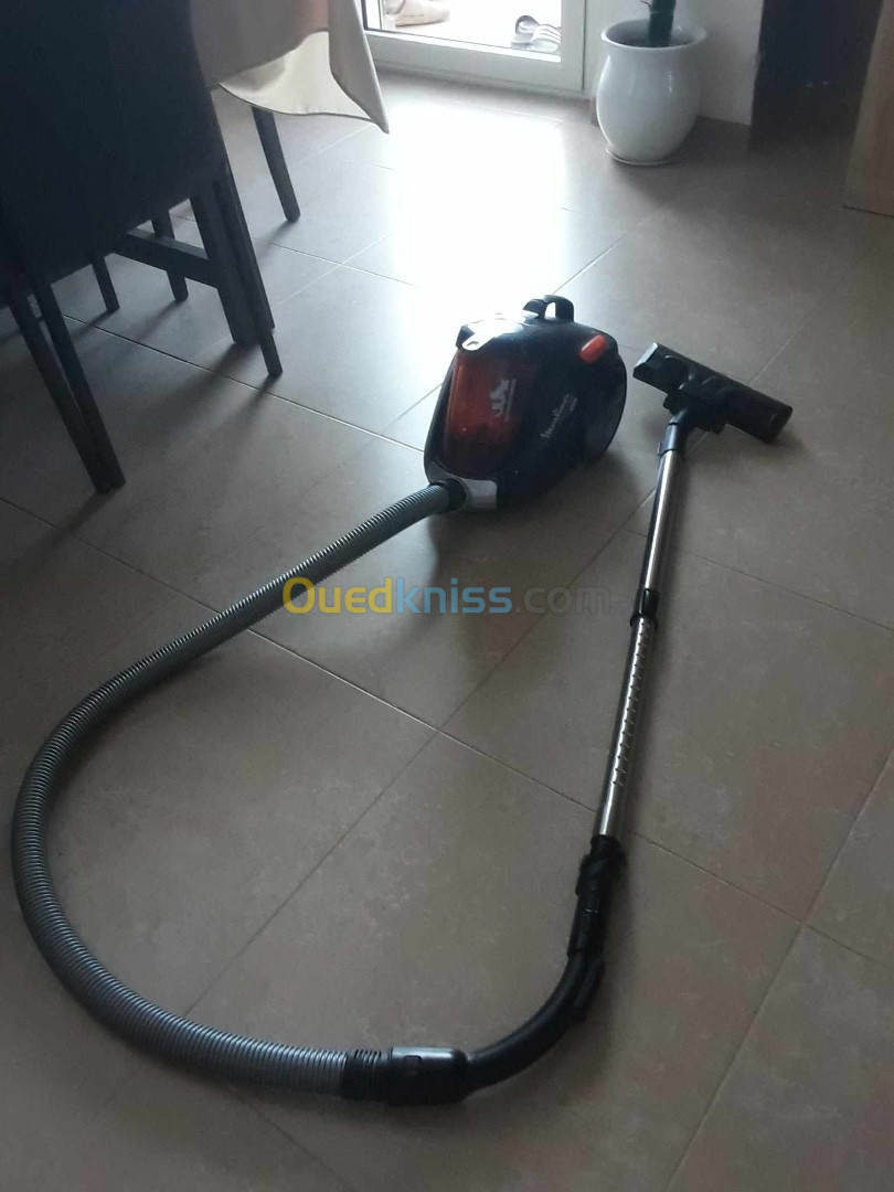 Aspirateur Moulinex 