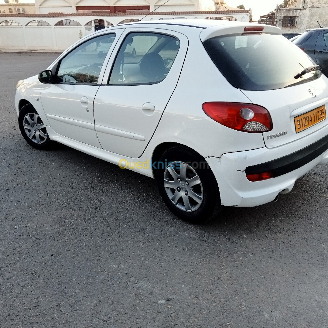 Peugeot 206 Plus 2012 206 Plus