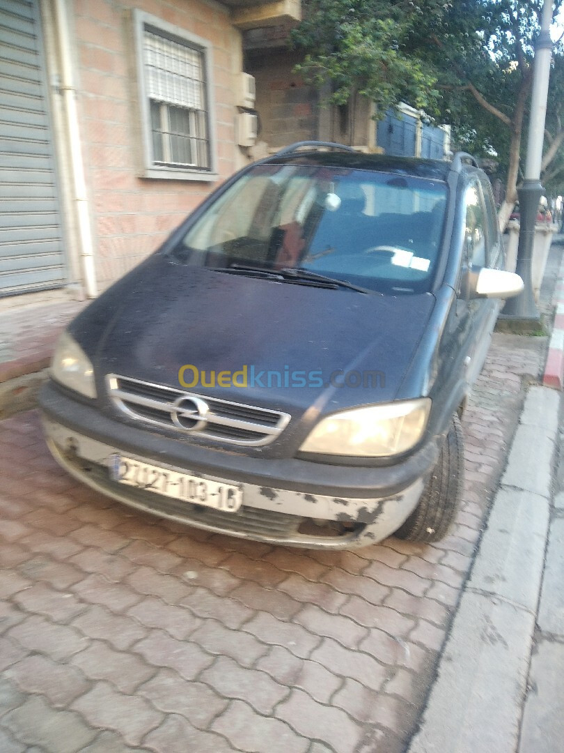 Opel Zafira 2003 