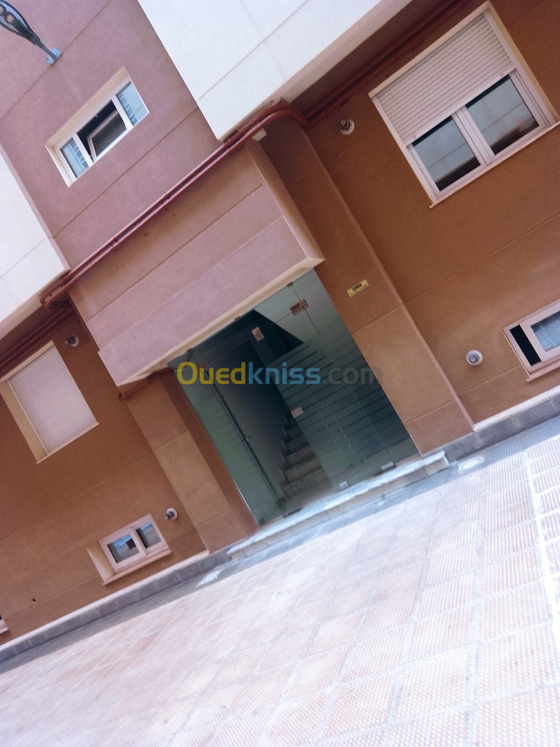 Vente Appartement F3 Oran Ain el turck