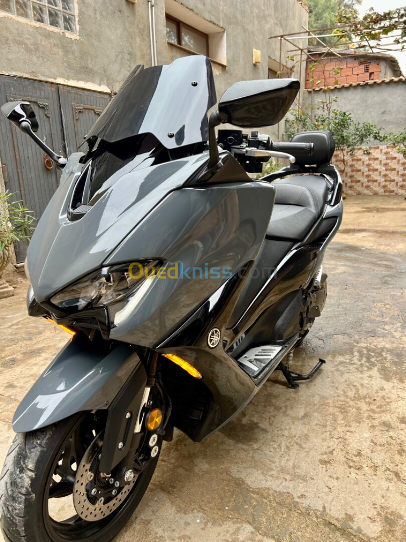 Yamaha Tmax 560 2022