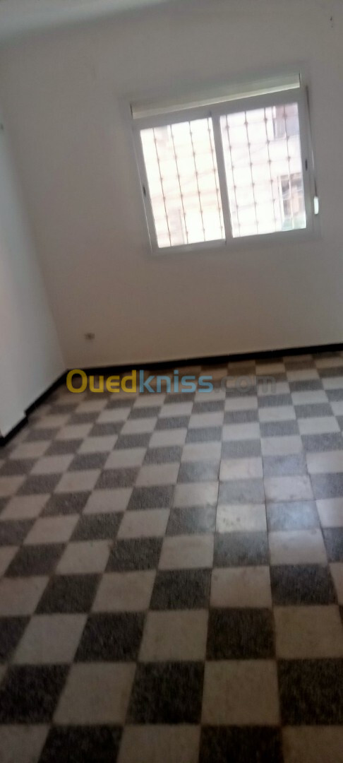 Location Niveau De Villa F3 Alger Khraissia