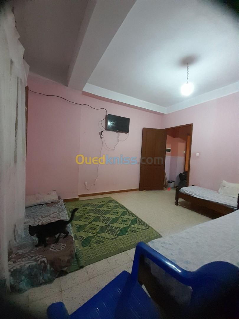 Location vacances Appartement F2 Jijel Taher