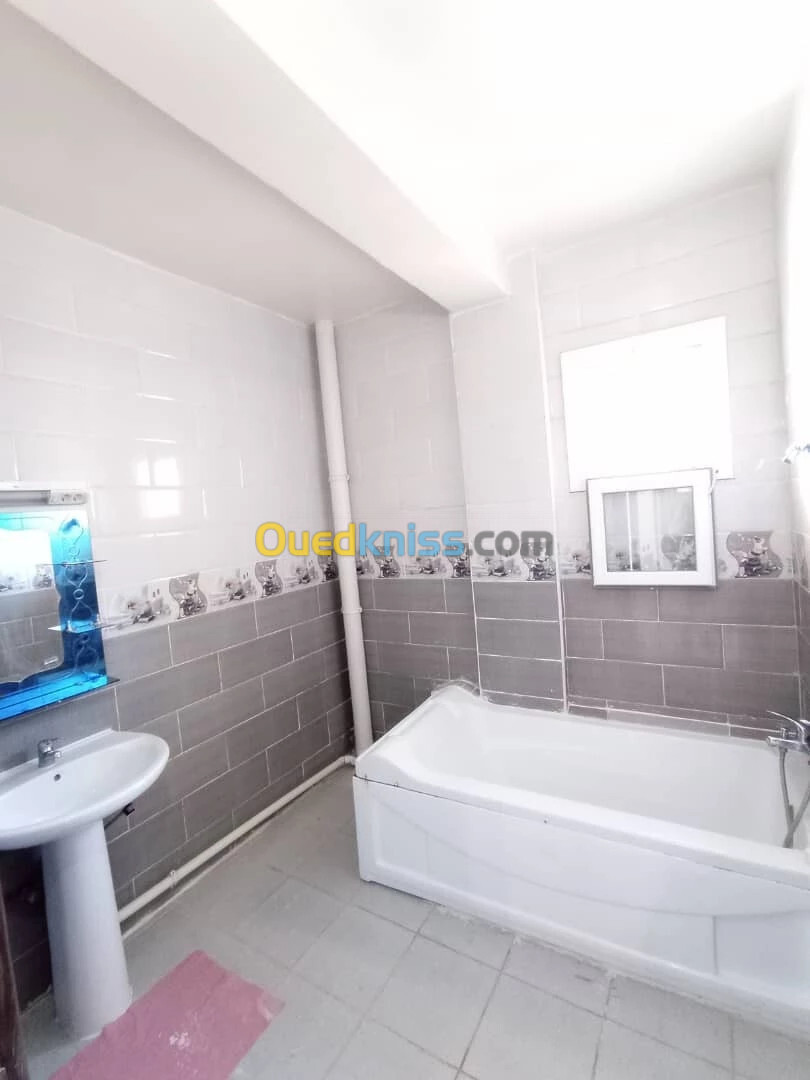 Location Appartement F5 Alger Bordj el bahri