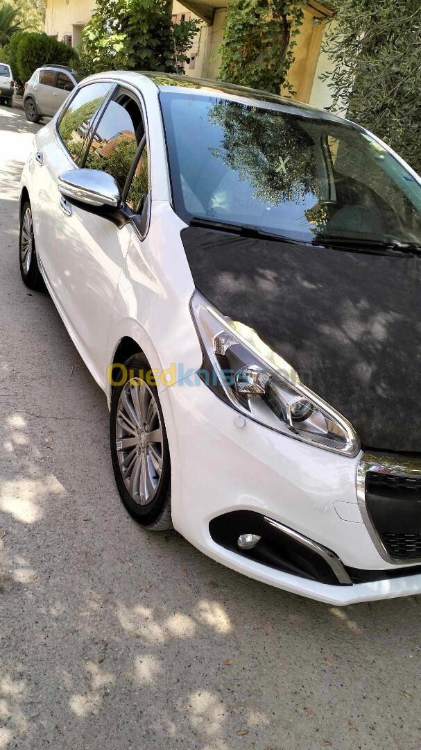 Peugeot 208 2019 Allure Facelift