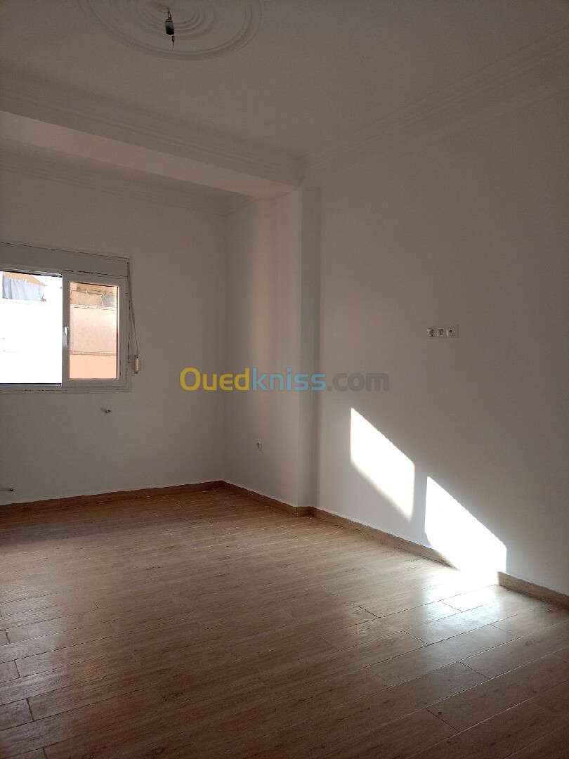 Vente Appartement F3 Alger Bordj el kiffan