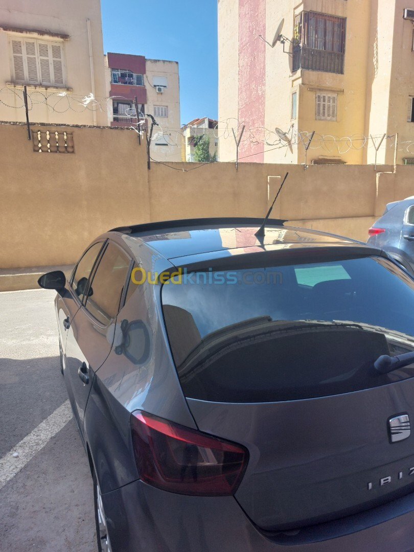 Seat Ibiza 2012 Fully +Toit ouvrant