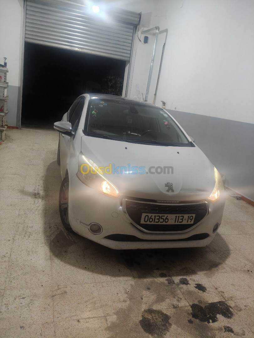 Peugeot 208 2013 Allure