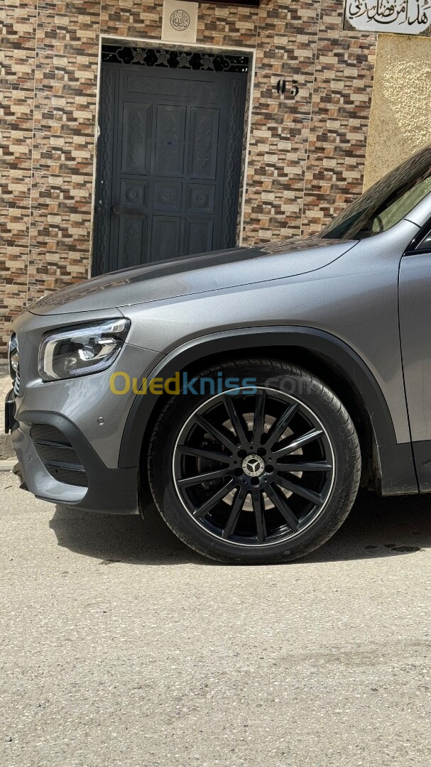 Mercedes GLB220d 2021 