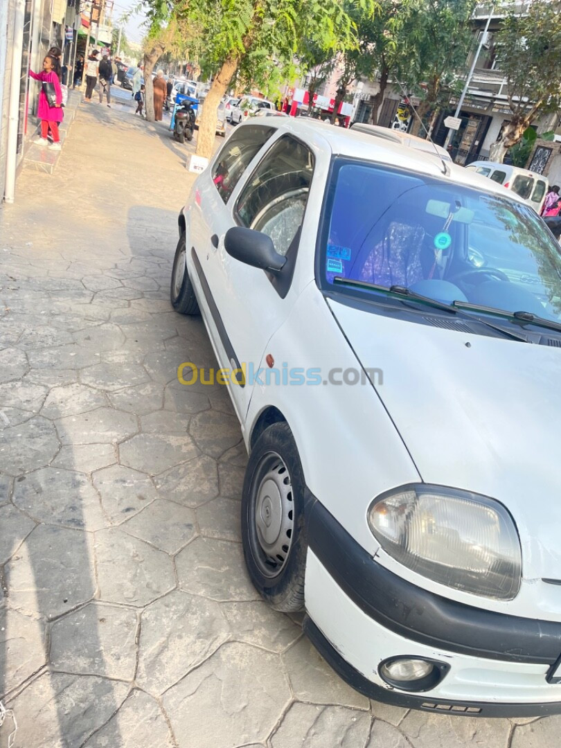 Renault Clio 2 2001 Dabza