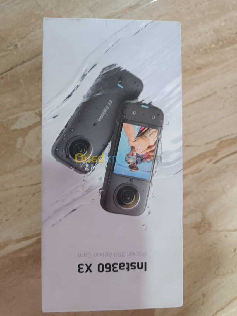 Camera insta360 X3 + tripied + protege 