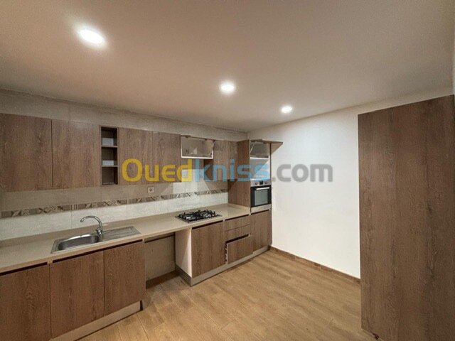 Location Appartement F4 Oran Bir el djir