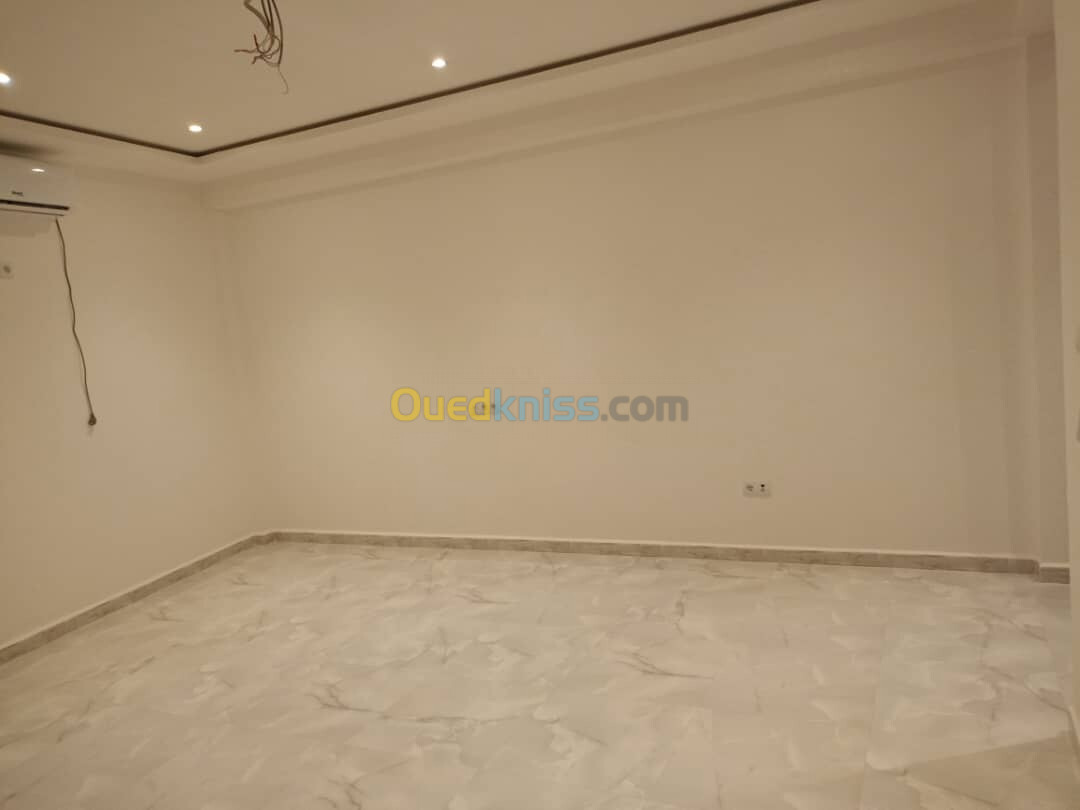 Location Appartement F3 Alger Draria