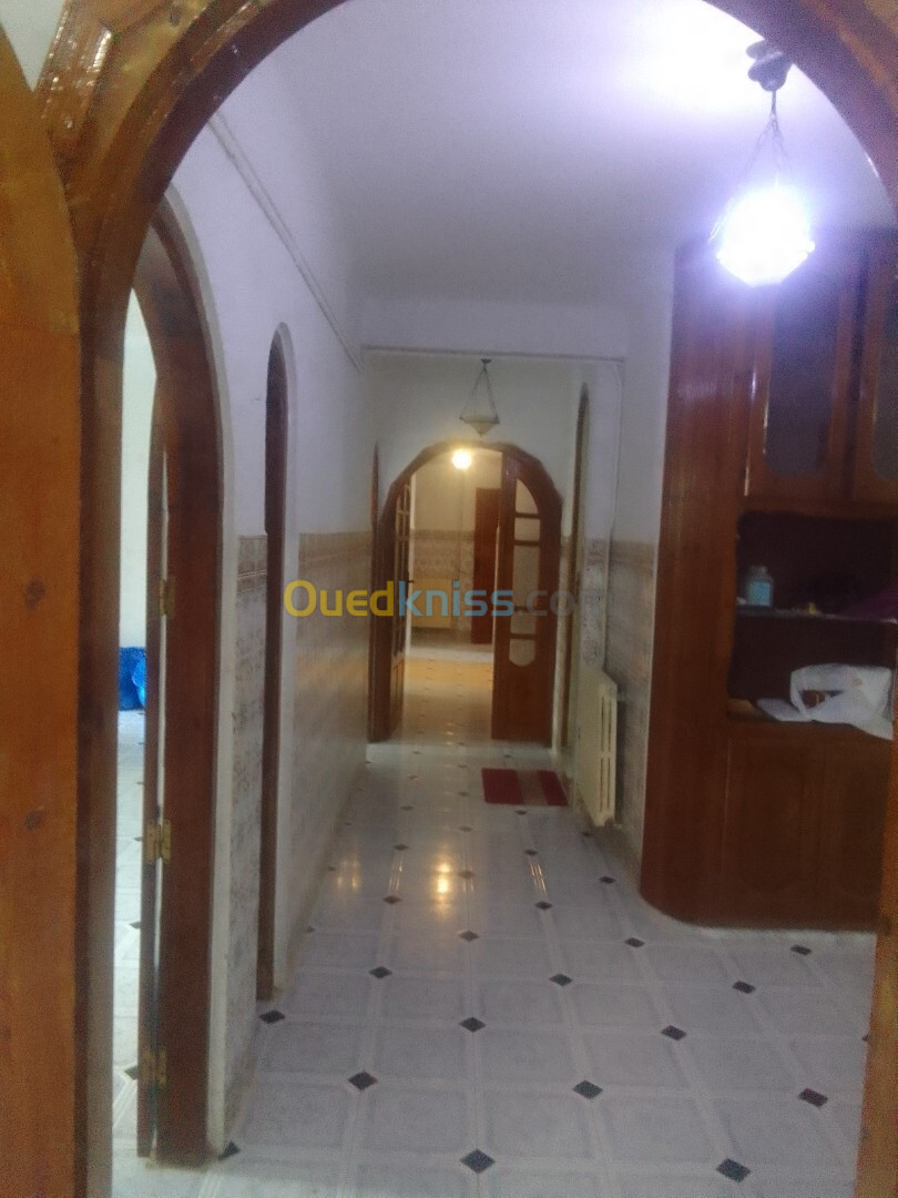 Location Appartement F5 Alger Draria