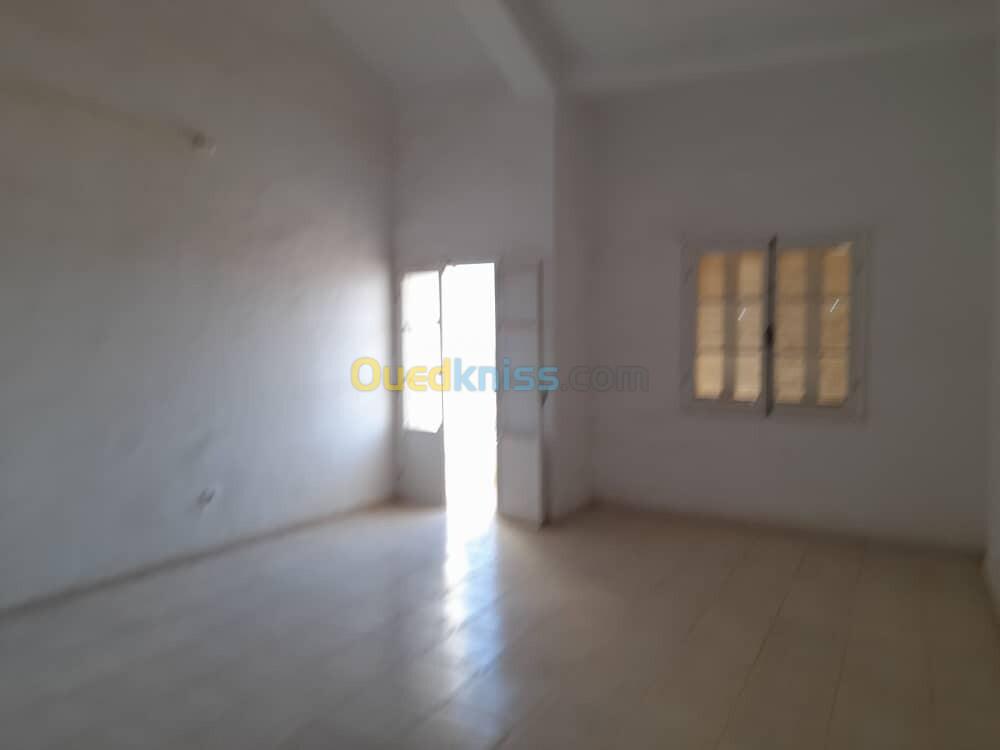 Location Appartement F03 Tipaza Douaouda