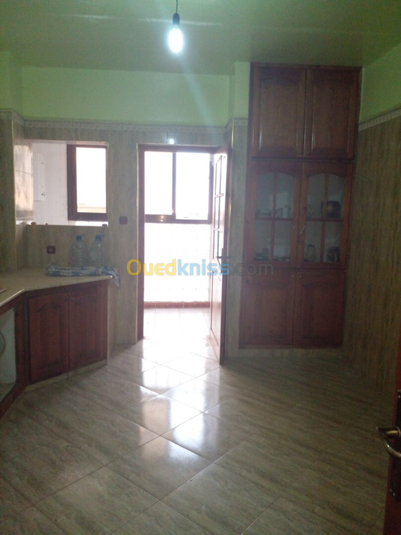 Vente Appartement F03 Tipaza Bou ismail