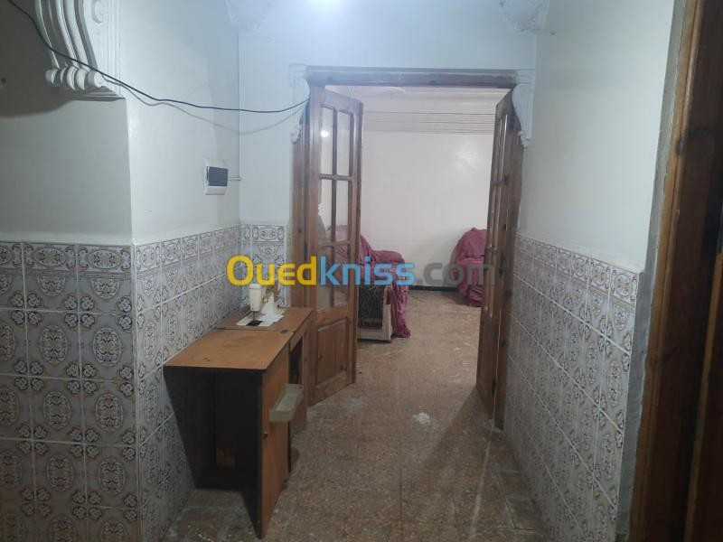 Location vacances Appartement F3 Tipaza Bou ismail