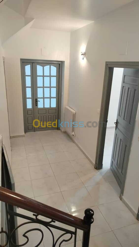 Location Appartement F5 Alger Hydra