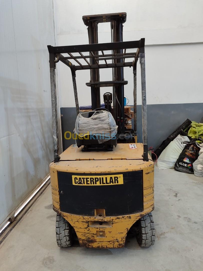 CATERPILLAR Clark électrique 1.6 t 1998