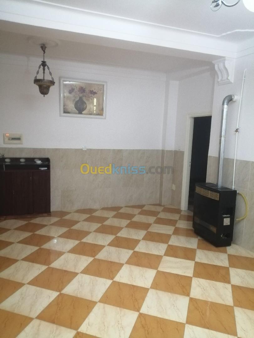 Location Niveau De Villa F4 Jijel Jijel