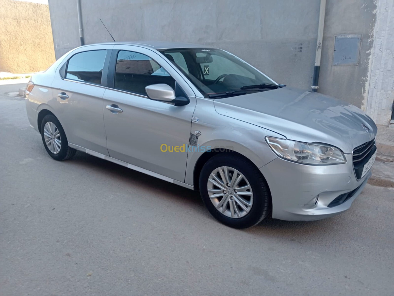 Peugeot 301 2013 Allure