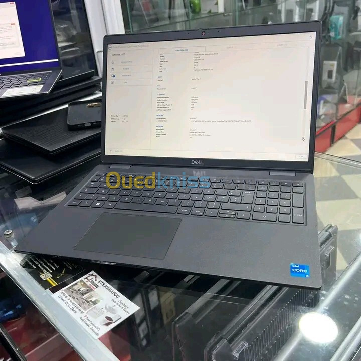 DELL Latitude 3520