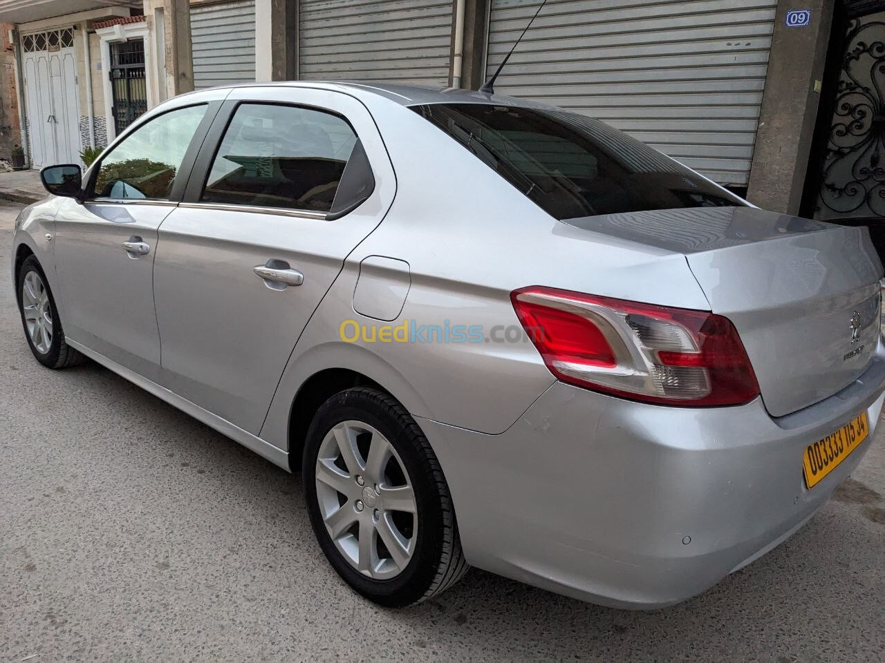 Peugeot 301 2015 pack luxe 