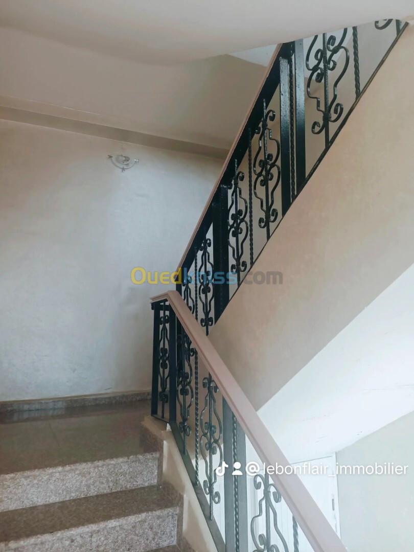 Location Niveau De Villa F3 Alger Birkhadem