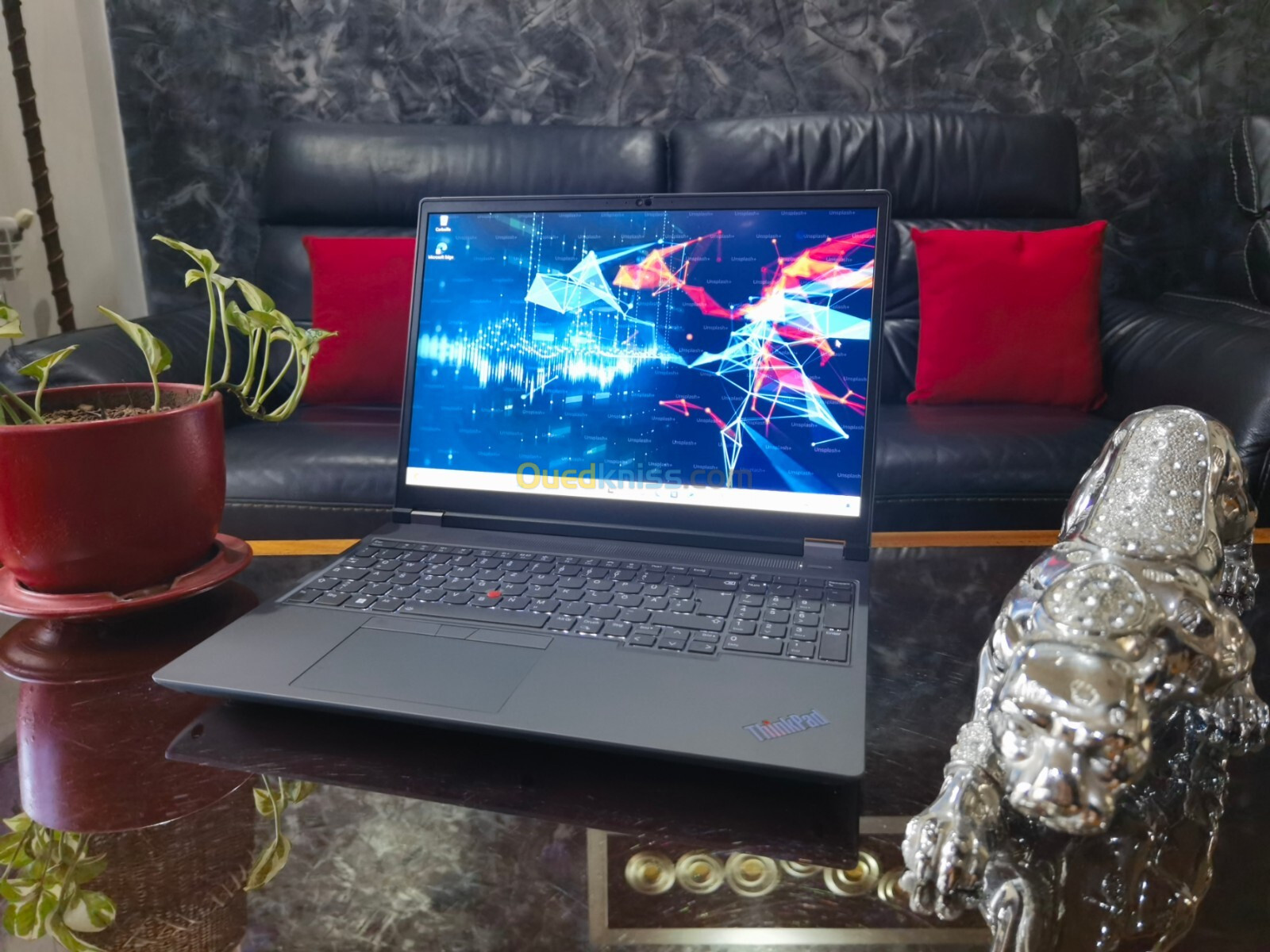 LENOVO THINKPAD P16 Gen 2 - i9-13980HX -RTX 2000 Ada 8Go - Écran 16" QHD 165Hz - RAM 32Go - SSD 1TB