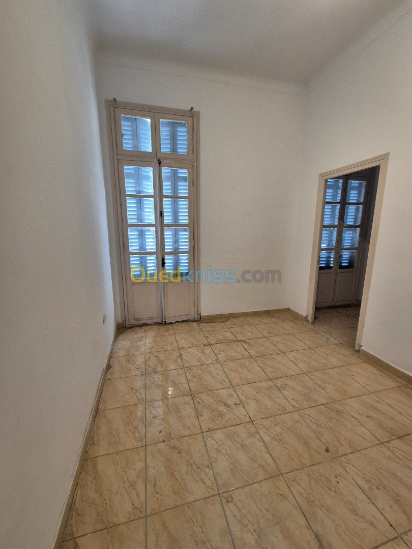 Location Appartement F4 Oran Oran