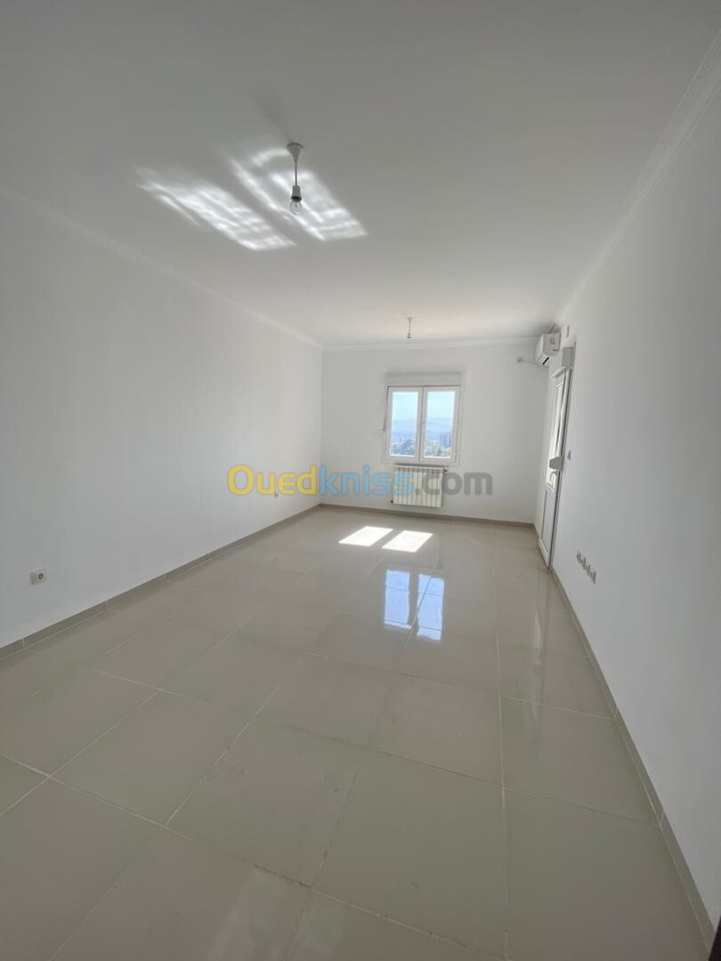 Location Appartement F5 Alger Kouba