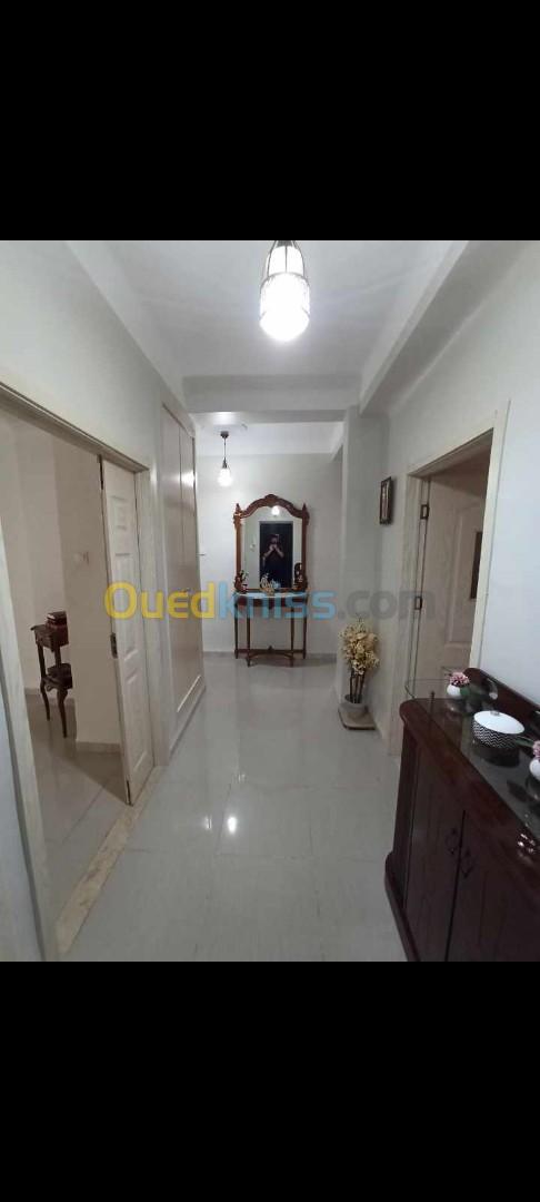 Vente Appartement F4 Alger Bordj el bahri