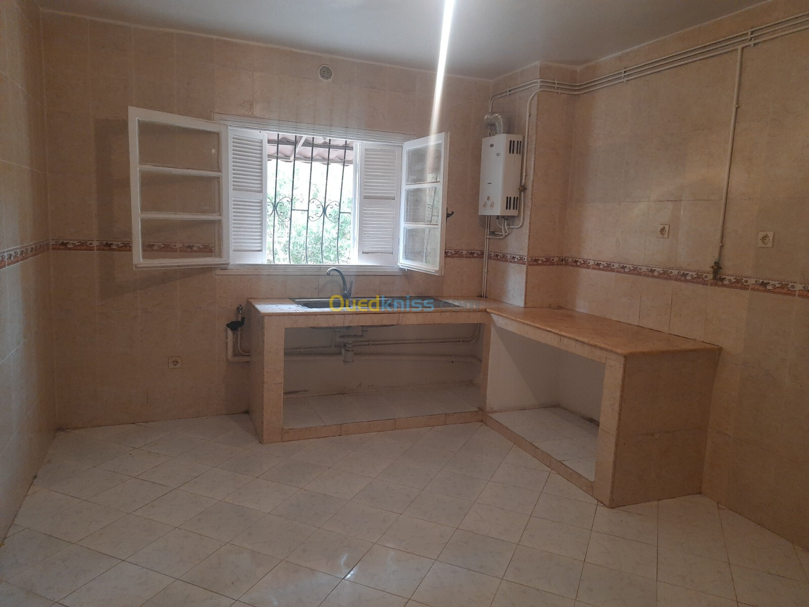 Location Appartement F1 Alger Bouzareah