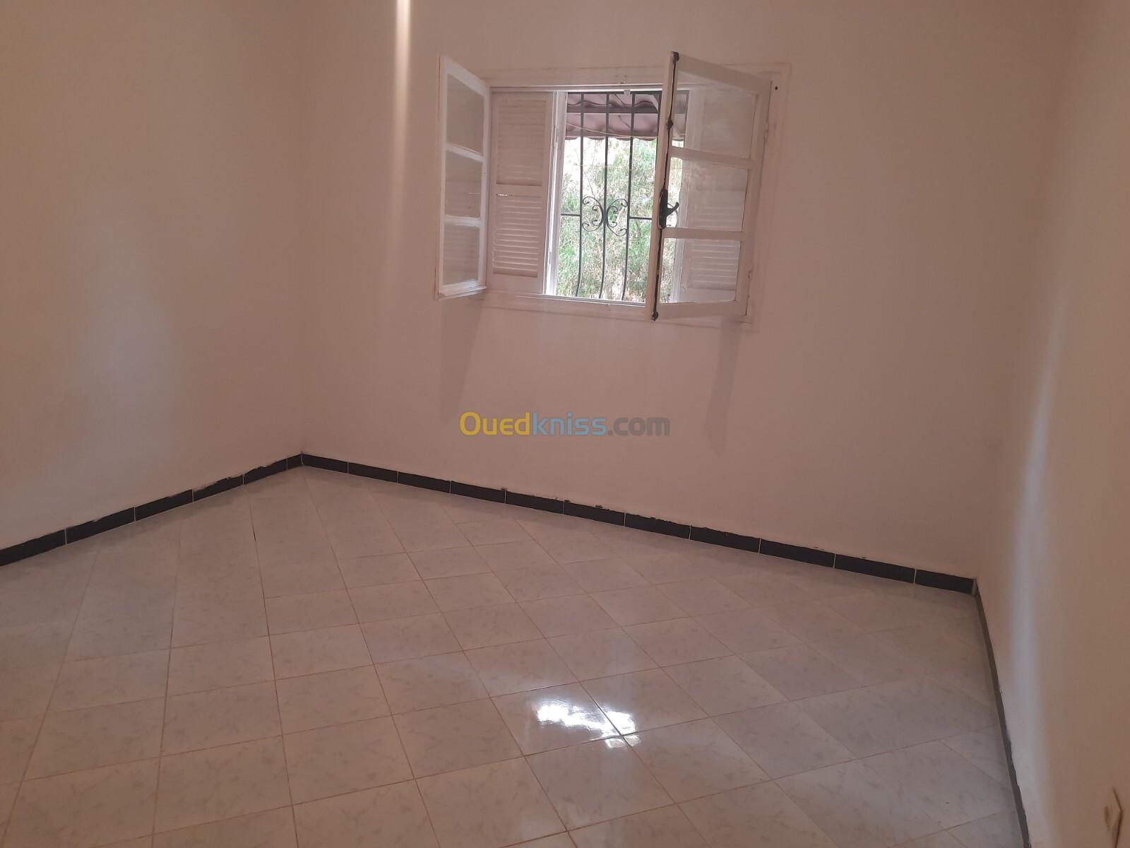 Location Appartement F1 Alger Bouzareah