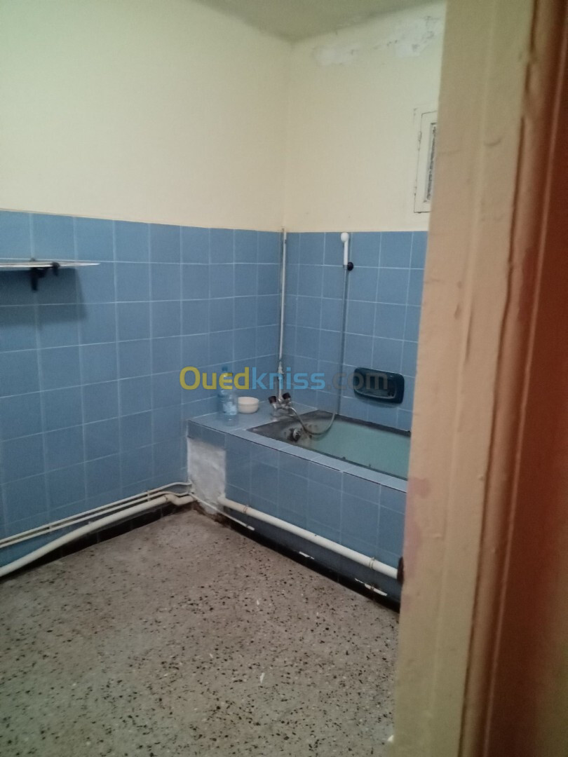 Location Niveau De Villa F2 Alger Bouzareah