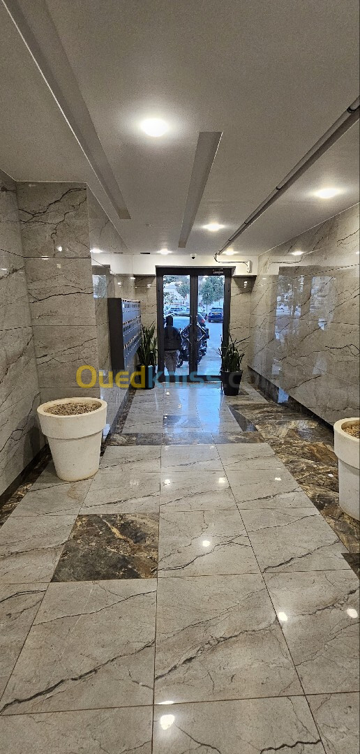 Location Appartement F5 Oran Bir el djir